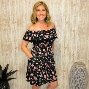 Black Floral On or Off Shoulder Dress with Pockets